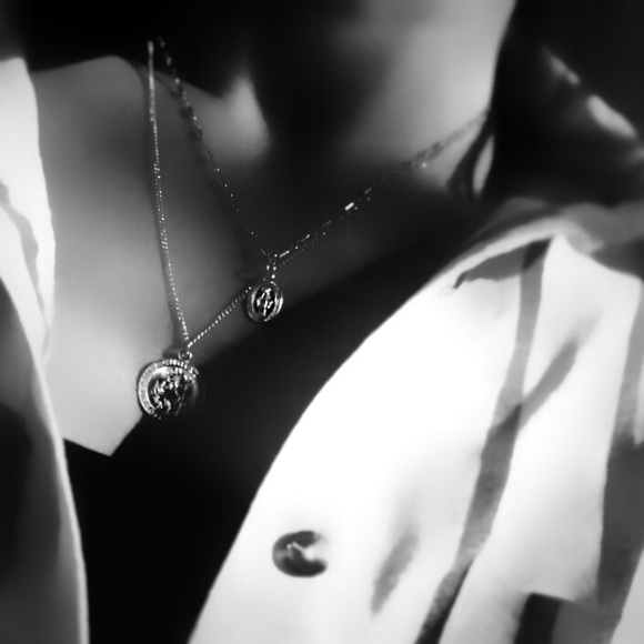 ✨Gold Filled Saint Christopher Necklace - Picture 3 of 8